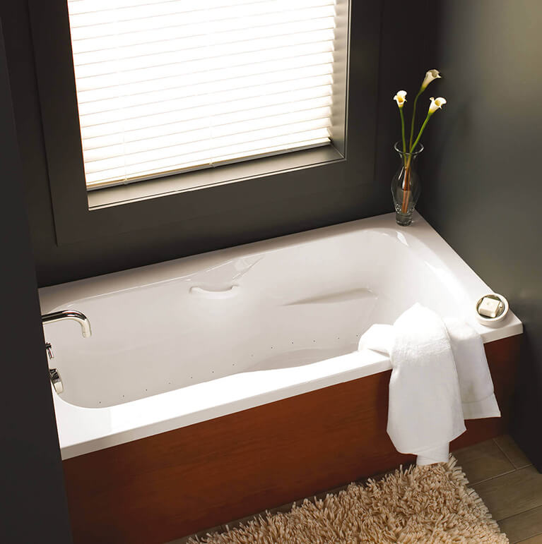 Bainultra Thalassa 50 alcove drop-in air jet bathtub for your modern bathroom Bainultra Thalassa 50 alcove drop-in air jet bathtub for your modern bathroom